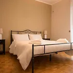 La Casa Di Rebecca Pensión 3*