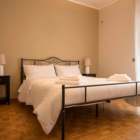 La Casa Di Rebecca Πανσιόν 3*