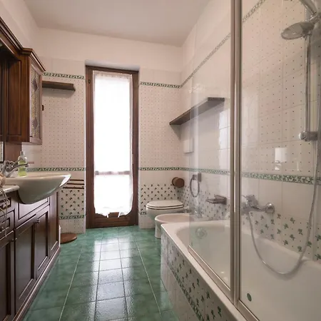 Gasthof La Casa Di Rebecca 3*